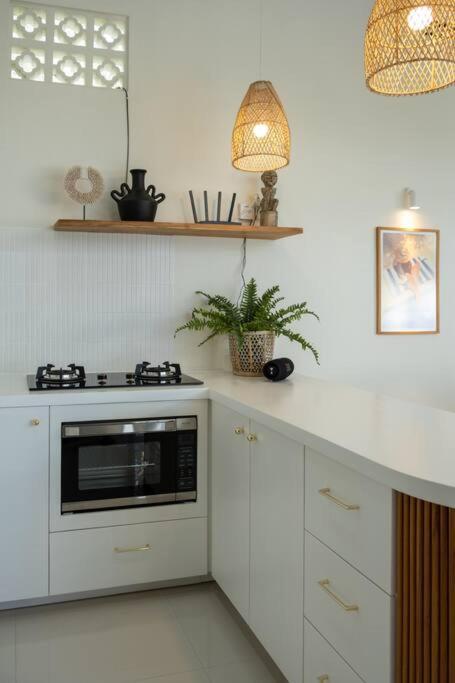 Perfect Hideaway, Great Location! Villa