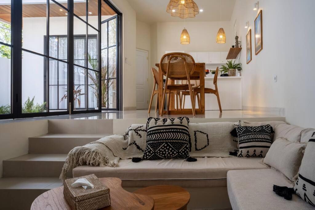 Perfect Hideaway, Great Location! Villa Canggu